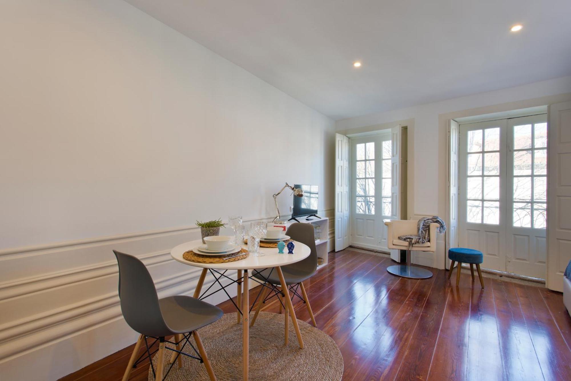 Fine Art Apartments City Center بورتو الغرفة الصورة