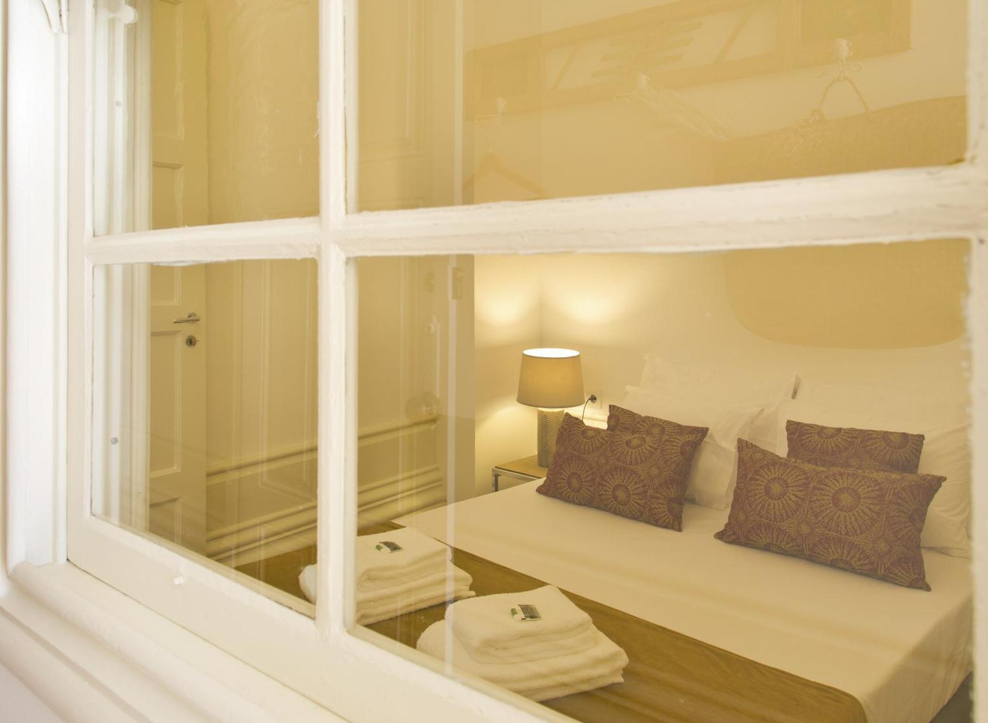 Fine Art Apartments City Center بورتو الغرفة الصورة
